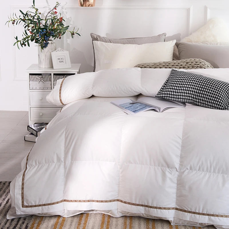 THL1144 Luxurious 100% Cotton Goose Down Comforter with Duvet Cover