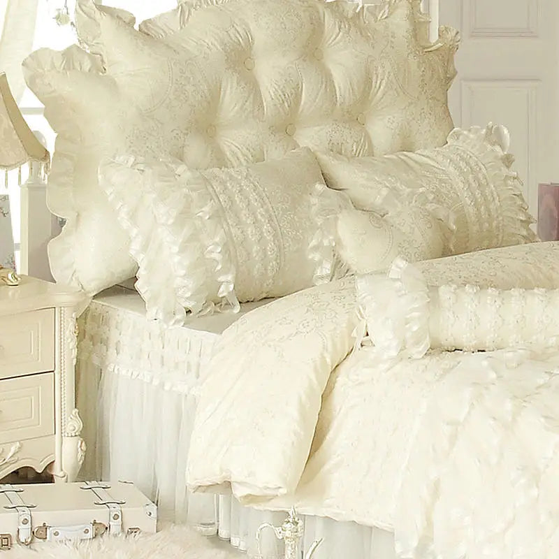 THL1099 Juego de cama elegante y acogedor de estilo princesa con encaje para bodas