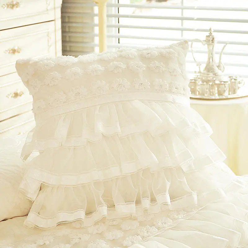 THL1099 Juego de cama elegante y acogedor de estilo princesa con encaje para bodas