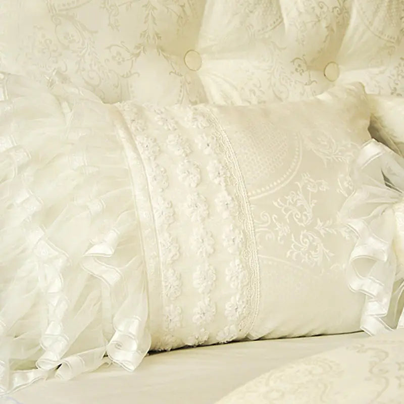 THL1099 Juego de cama elegante y acogedor de estilo princesa con encaje para bodas