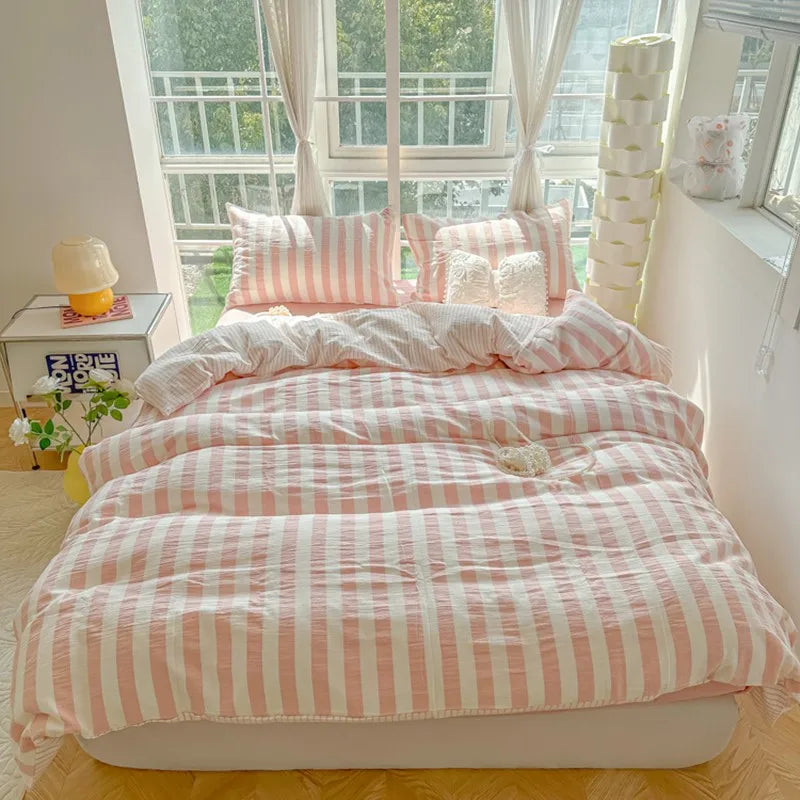 THL1035 Ultra Soft and Breathable with Elegant Pastel Stripe Print Luxury Duvet Cover Set