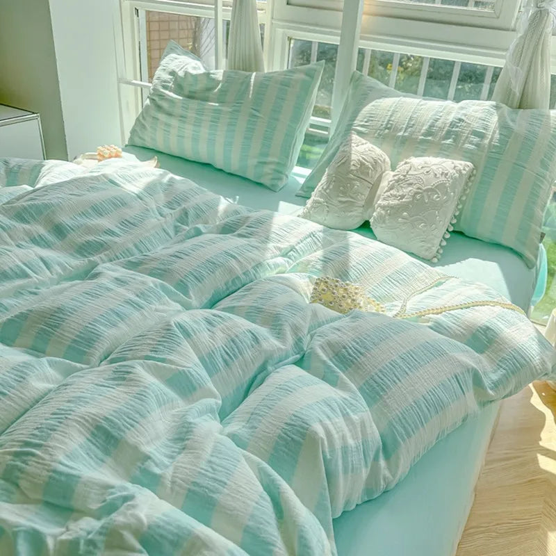 THL1035 Ultra Soft and Breathable with Elegant Pastel Stripe Print Luxury Duvet Cover Set