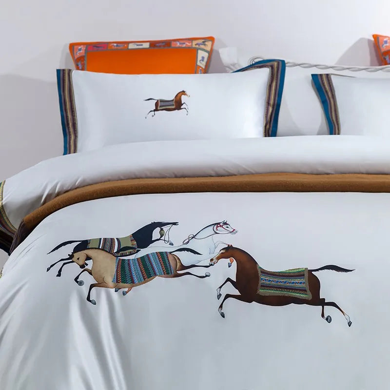 THL1162 Premium 1500TC Egyptian Cotton Bedding Set with Horse Print and Frame Patchwork Design