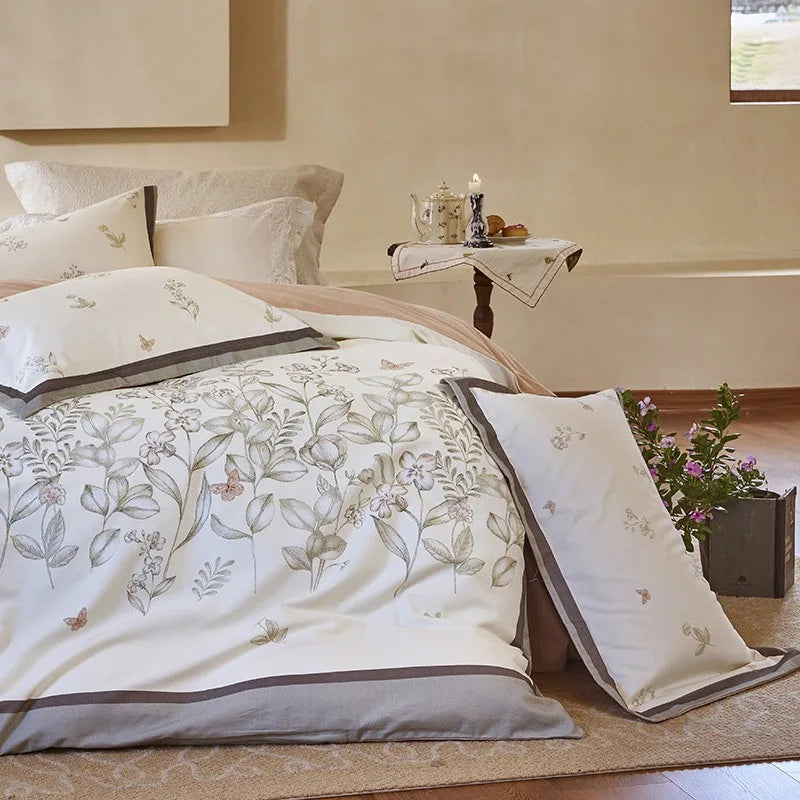 THL1172 100% soft cotton bedding set features a 600TC fabric construction with a chic and vibrant rose floral design.