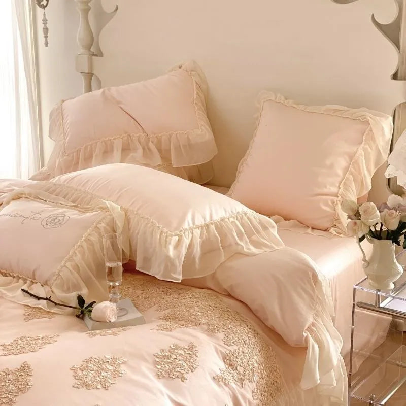 THL1066 Pink Egyptian Cotton Bedding Set with French Romantic Lace