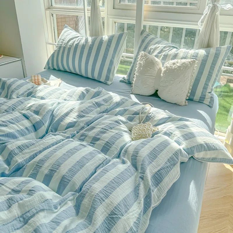 THL1035 Ultra Soft and Breathable with Elegant Pastel Stripe Print Luxury Duvet Cover Set