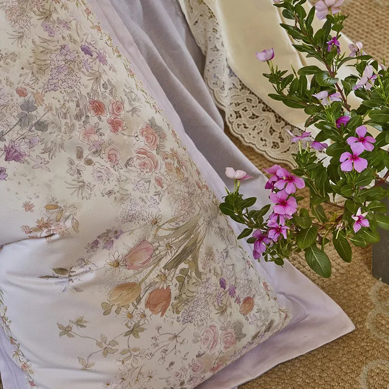 THL1172 100% soft cotton bedding set features a 600TC fabric construction with a chic and vibrant rose floral design.