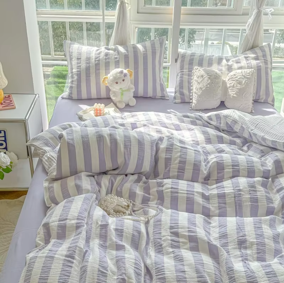 THL1035 Ultra Soft and Breathable with Elegant Pastel Stripe Print Luxury Duvet Cover Set