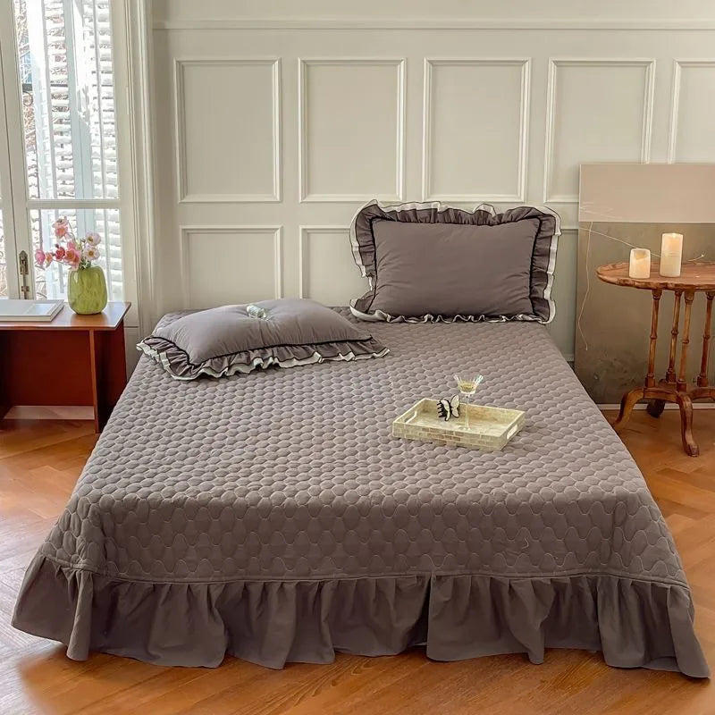 THL1123 Premium 100% Cotton Elegant Ruffled French Romantic Nature-Inspired Soft Bedding Set